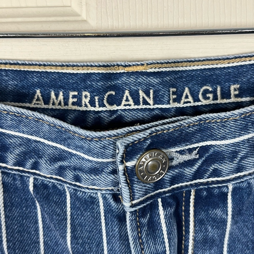 American Eagle Outfitters Denim Mom Jeans with White Stripes, cropped ankle - Picture 2 of 5